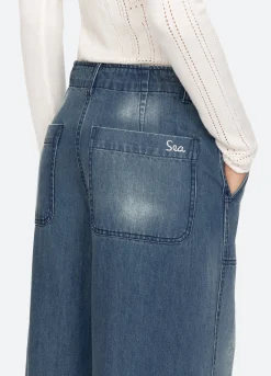 Bottoms><noscript><img width=