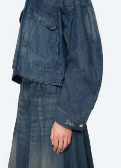 Outerwear><noscript><img width=