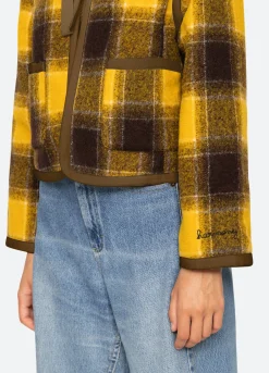 Outerwear><noscript><img width=