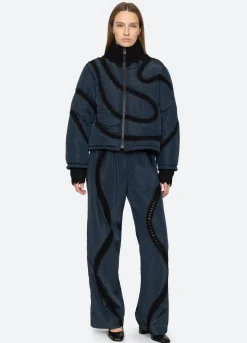 Outerwear><noscript><img width=