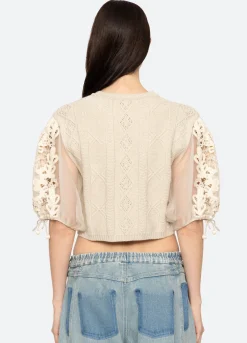 Sweaters|Tops><noscript><img width=