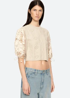 Sweaters|Tops><noscript><img width=