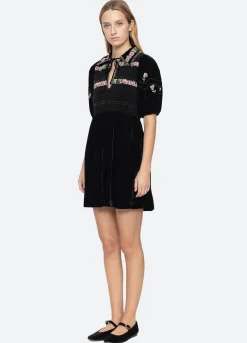 Dresses><noscript><img width=