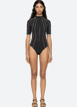 Swimwear><noscript><img width=