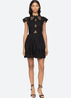 Dresses><noscript><img width=