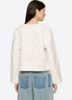 Outerwear><noscript><img width=