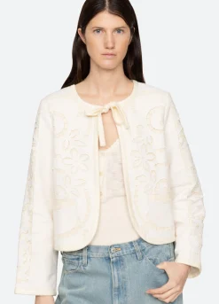 Outerwear><noscript><img width=