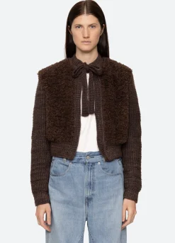 Outerwear><noscript><img width=