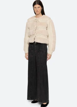 Outerwear><noscript><img width=