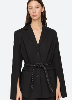 Outerwear><noscript><img width=