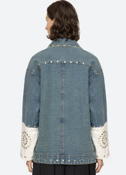 Outerwear><noscript><img width=