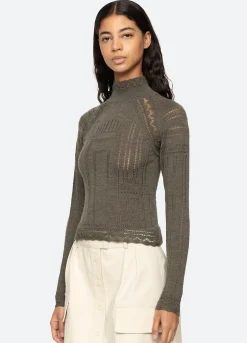 Sweaters|Tops><noscript><img width=