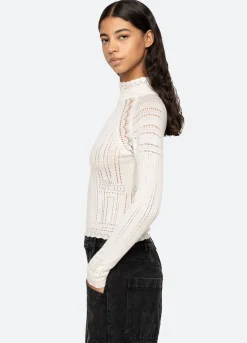 Sweaters|Tops><noscript><img width=