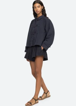 Outerwear><noscript><img width=