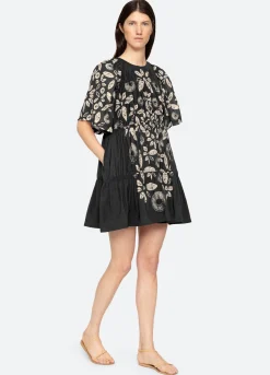 Dresses><noscript><img width=