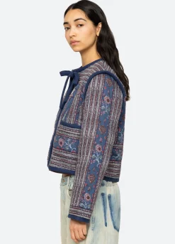 Outerwear><noscript><img width=