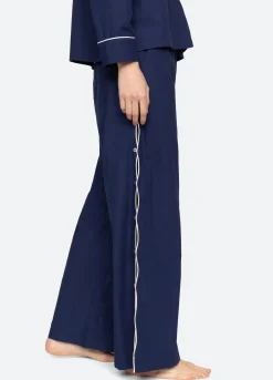Sleepwear><noscript><img width=