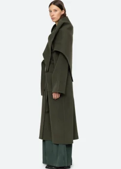 Outerwear><noscript><img width=