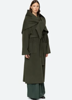Outerwear><noscript><img width=