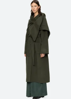 Outerwear><noscript><img width=